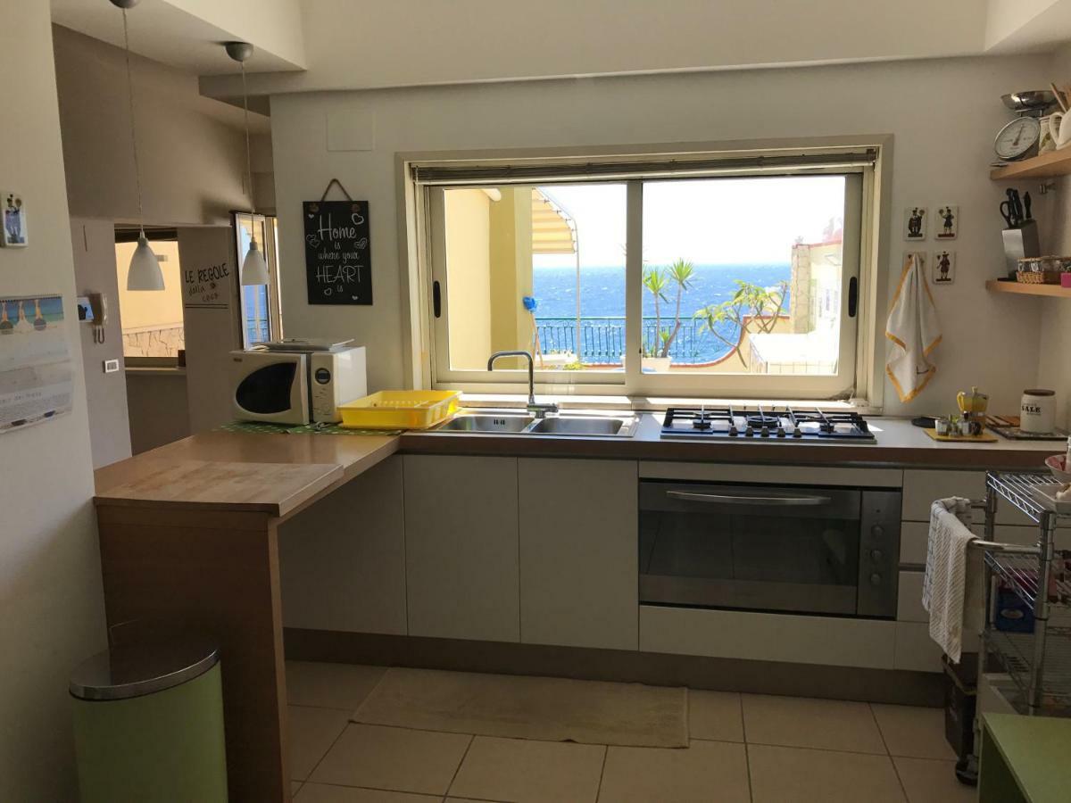 Attico Delle Pomelie Apartment Santa Teresa Di Riva Exterior foto